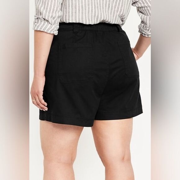 NWT Old Navy Plus Size Black Everyday Chino Flat Front 5” Shorts - Size 26/4X - Picture 2 of 8